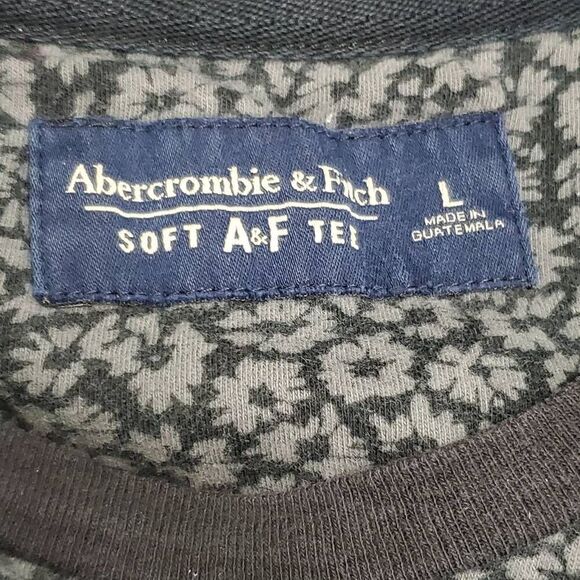 Abercrombie & Fitch Large Navy Floral Top - Picture 4 of 7